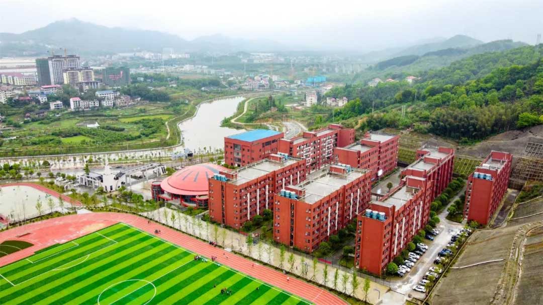 涟源市涟水中学环境实景